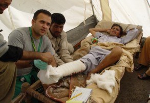Member of medical disaster response team following Kashmir Earthquake